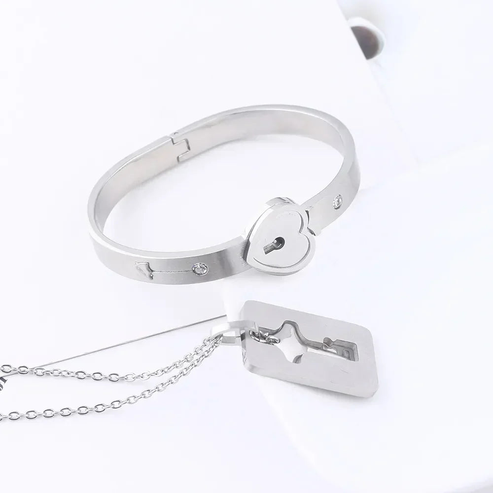 Bracelet cadenas avec clef pendentif plus chaine pour couple